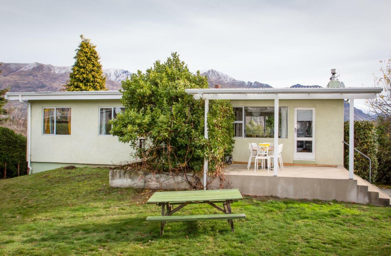 Retro With A View Villa Wanaka Eksteriør bilde